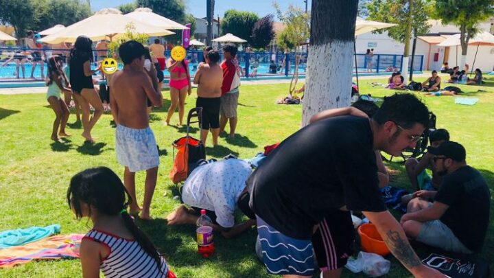 Día de piscina en Escuela La Casona de Pudahuel