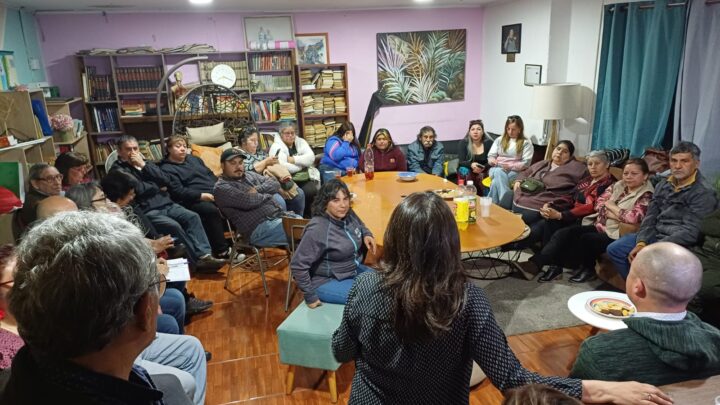 Organizaciones sociales se reunieron en La Casona para organizar XVII Carnaval Cultural de Villa O’Higgins