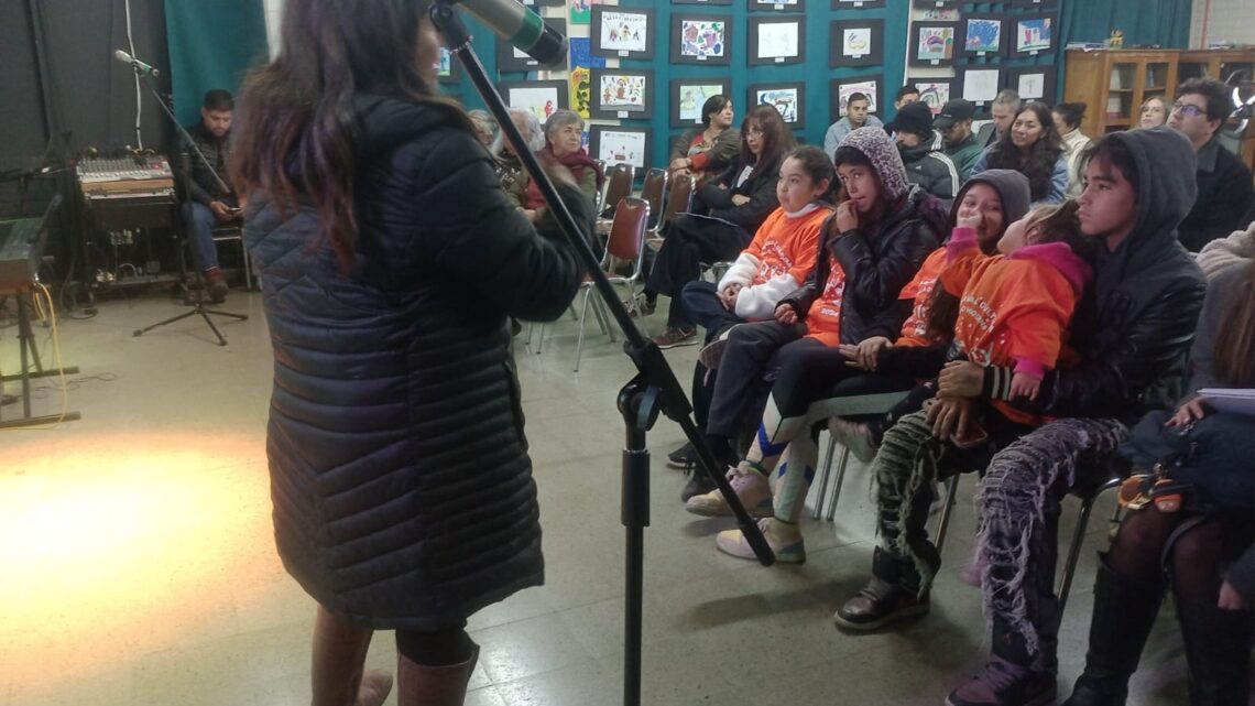 Se lanza “El Espíritu del Carnaval 2025” en el XVIII Carnaval Cultural Villa O’Higgins Se lanza “El Espíritu del Carnaval 2025” en el XVIII Carnaval Cultural Villa O’Higgins