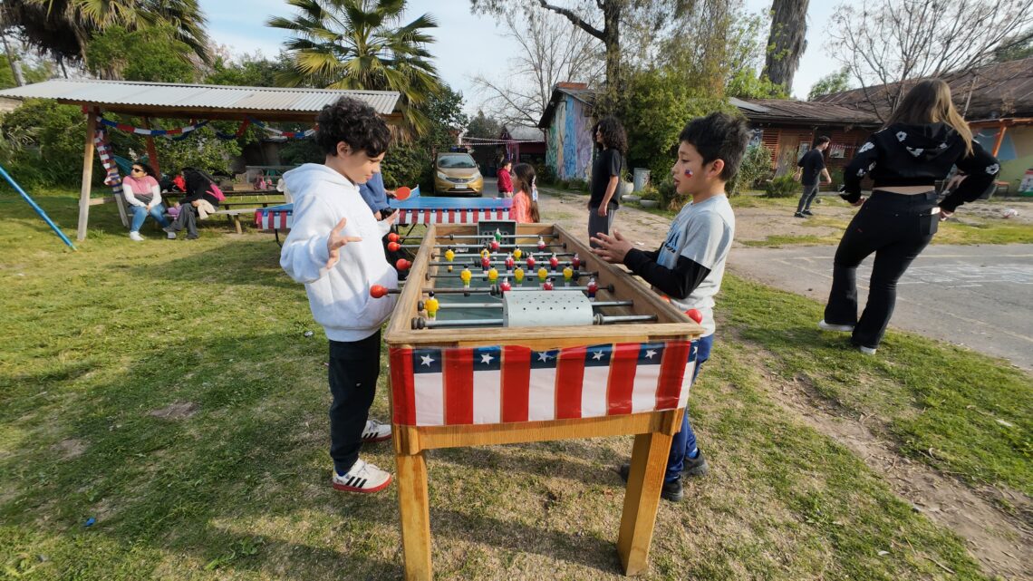 ¡Fonda en La Casona de los Jóvenes: Donde el Pebre y la Alegría Fueron los Protagonistas!